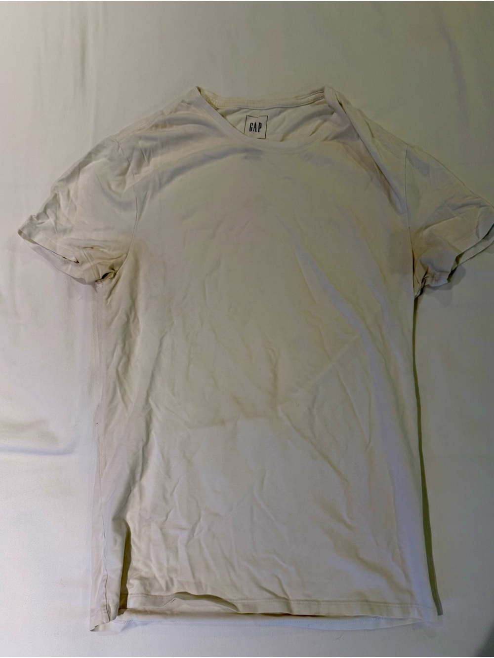 GAP Men’s Short-Sleeve Crew T-Shirt - Off-White